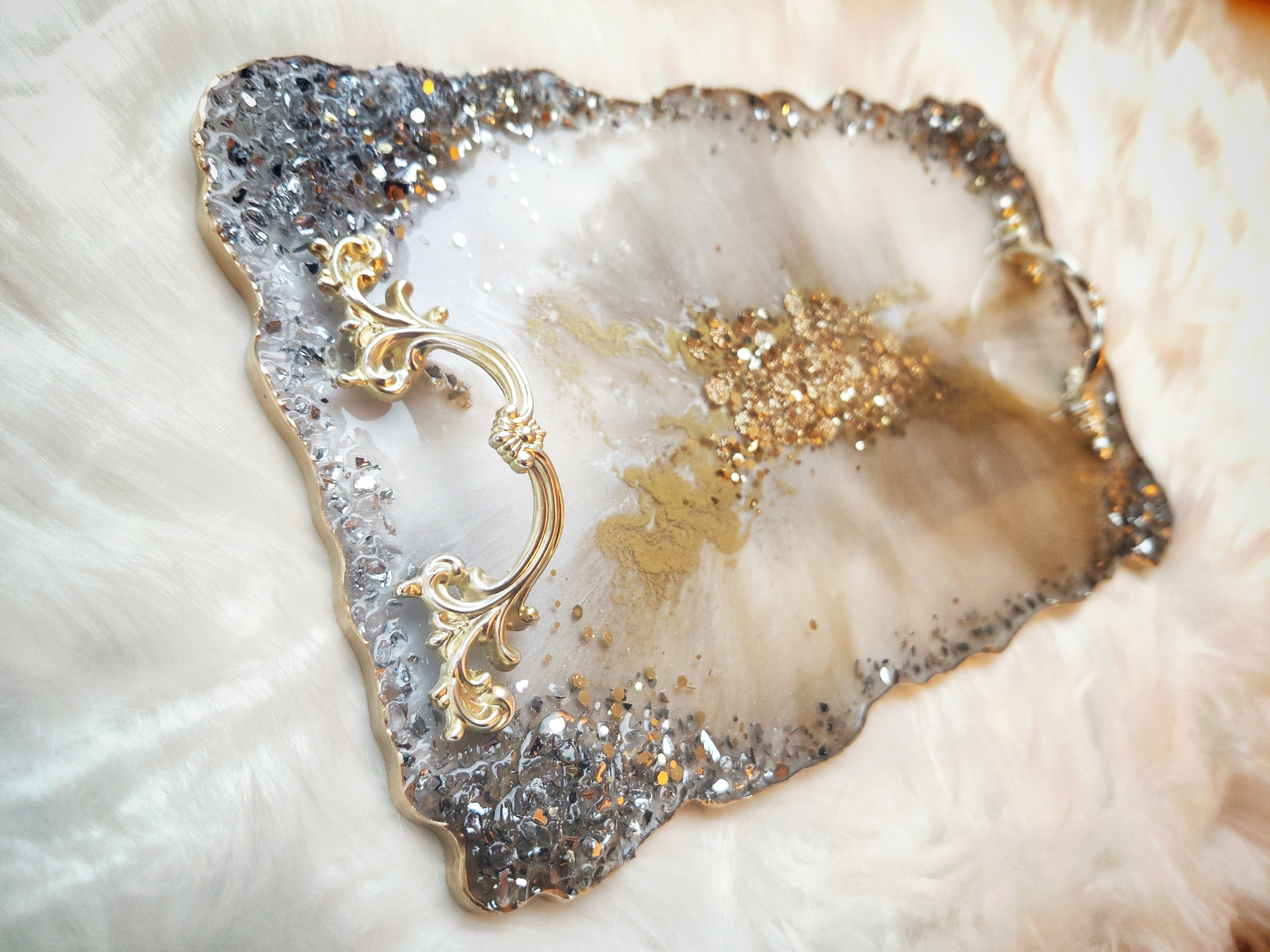 Golden Northern Lights - Handcrafted Resin Art Serving Tray